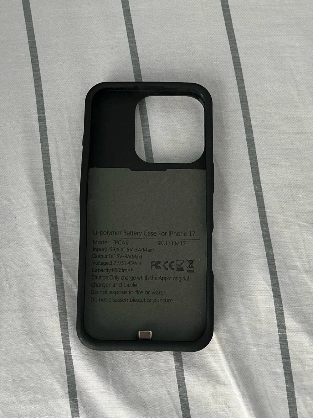 iPhone 17 max Portable Black Battery Case with One-Touch Power